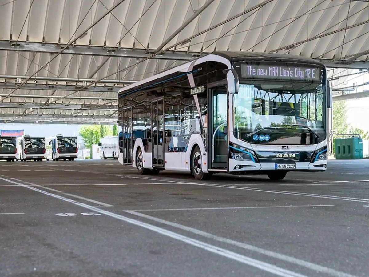 Электро автобусы MAN - LION’S CITY E можно заряжать через разъем для электромобилей!